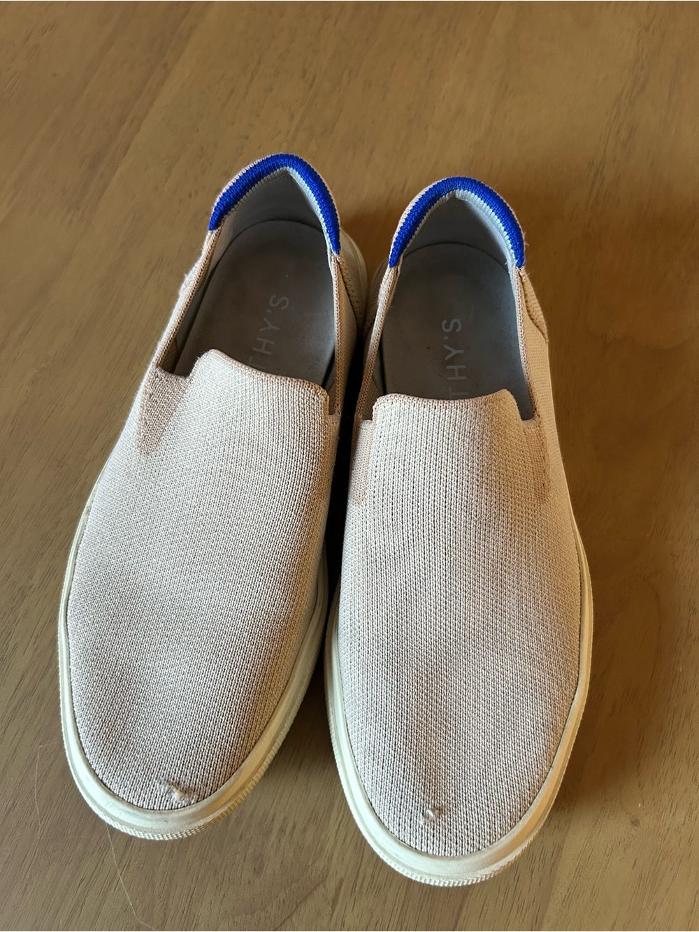 Rothy’s Slip On Sneaker Size 6 in Cream Off White Sand